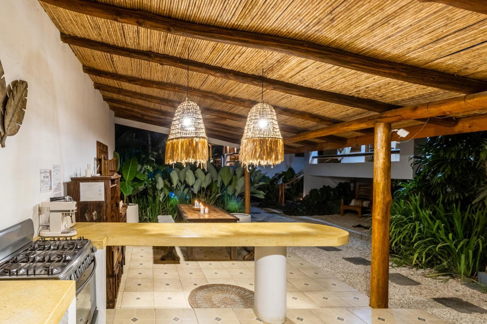 Готель Blue Surf Sanctuary Playa Santa Teresa  Екстер'єр фото